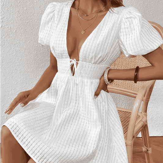 ABITO CON MANICHE CORTE A SBUFFO