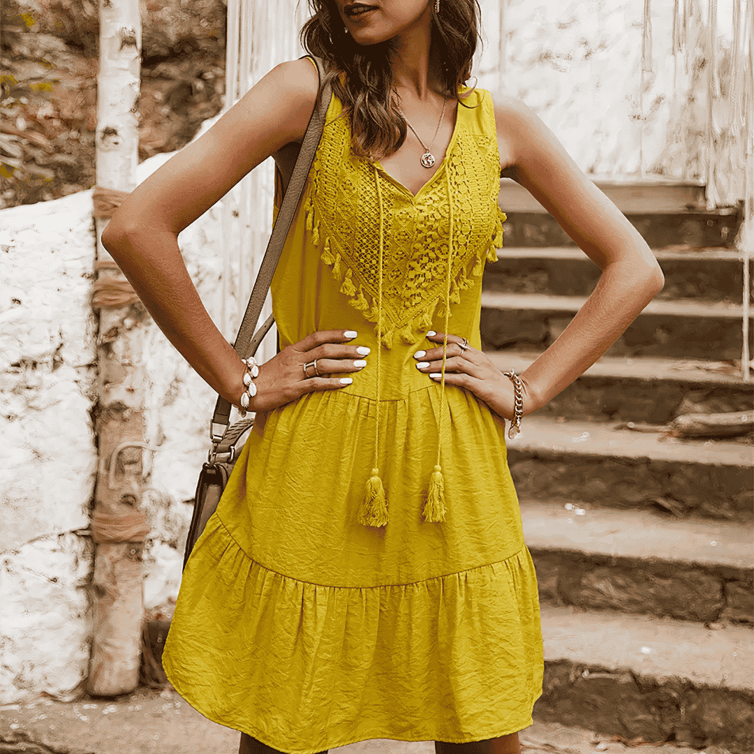 ABITO IN FLANELLA CON RICAMO