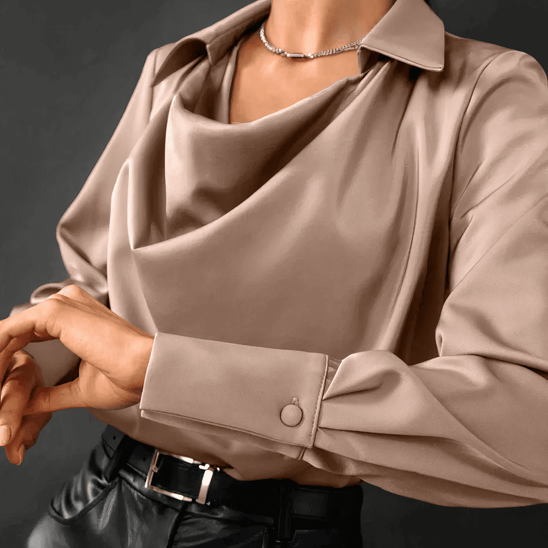 CAMICETTA IN RASO CON SCOLLO DRAPPEGGIATO