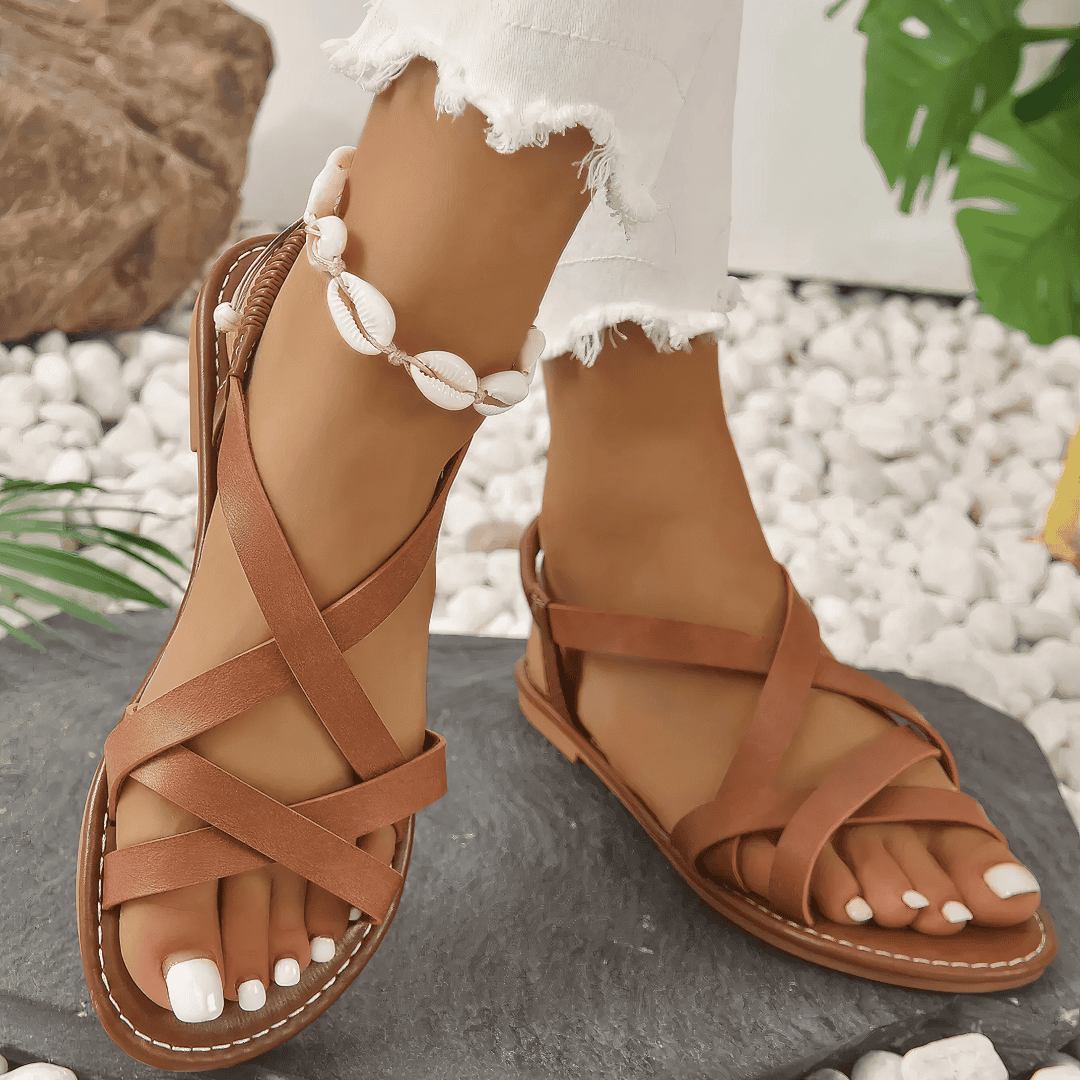 SANDALI CON CINTURINO INCROCIATO