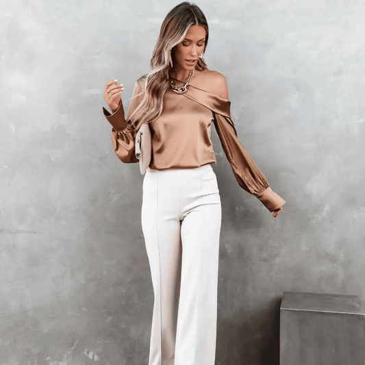 TOP IN RASO CON SCOLLO ASIMMETRICO