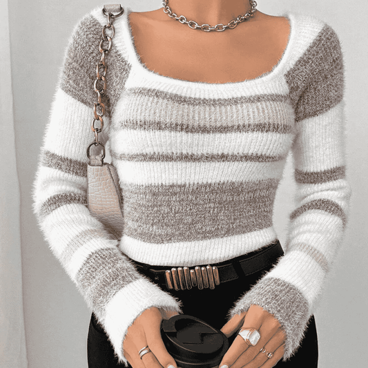 MAGLIONE A RIGHE CON COLLETTO QUADRATO